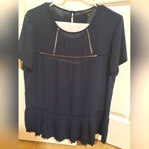 BANANA REPUBLIC Navy Blue Top, Size Medium